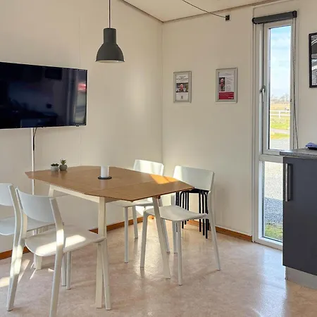 2 Bedroom Beautiful In *