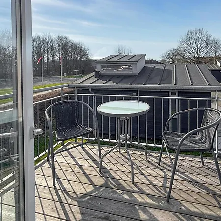 2 Bedroom Beautiful In Vejen